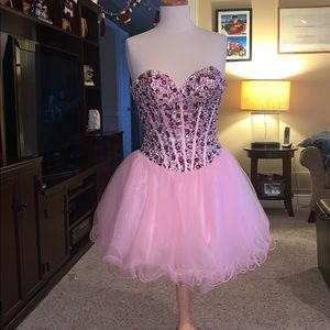 Light pink homecoming / prom dress